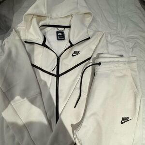 Nike White Tracksuit Set (OG)